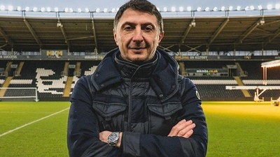 Fatih Karagümrük'te Shota Arveladze istifa ettiğini açıkladı