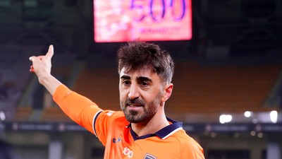 Mahmut Tekdemir, Başakşehir formasıyla 500. maçına çıktı