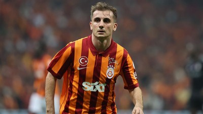 Galatasaray'ın yıldızı Kerem Aktürkoğlu, minik bir taraftara jest yaptı