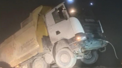 Sultangazi'de uçurumdan yuvarlanan kamyonetten son anda atlayarak kurtulan sürücü kameralara yansıdı