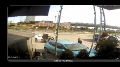 Ataşehir'de bir iş yerine kurşun yağdırdılar! Polis magandaların peşinde
