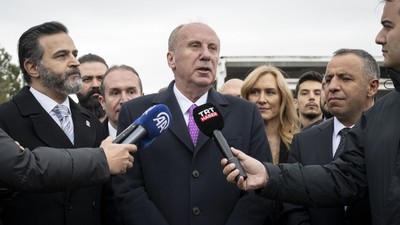 Muharrem İnce'den Mansur Yavaş'a reklam eleştirisi: Bütün paralar buraya akmış