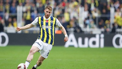 Fenerbahçeli yıldız İsmail Yüksek'e İngiliz devi talip oldu