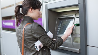 Merkez Bankası açıkladı! Kredi kartı faiz oranı değişti