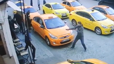 16 yaşındaki şüpheli, 3 saate 15 dakikada pompalı ve bıçakla 8 kişiyi yaraladı