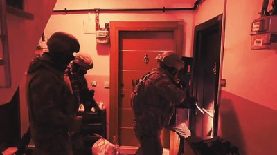 Son Dakika: Mahzen-17 operasyonu: Ümit Değirmenci’nin yönettiği çete çökertildi