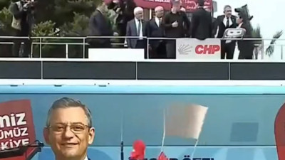 CHP mitinginde 'ezan' diyaloğu: Benim zayıf olduğum konular