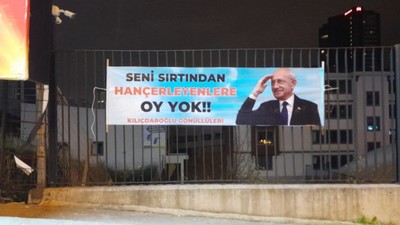 Kemal Kılıçdaroğlu destekçileri İstanbul'da Ekrem İmamoğlu'na karşı afiş hareketi başlattı