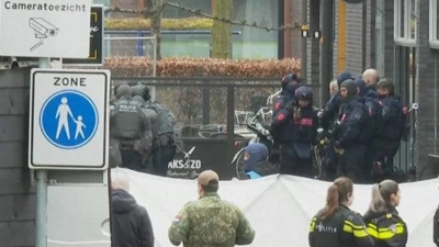 Hollanda'da korku dolu anlar! Kafede çok sayıda kişi rehin alındı: Evler tahliye edildi