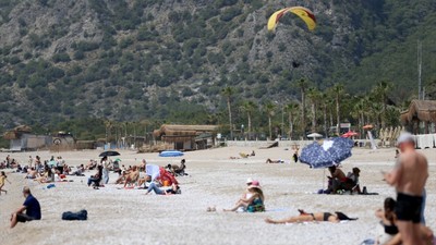 Muğla'da oy kullanan seçmenler kendini denize attı