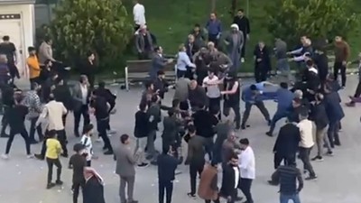 Şanlıurfa'da 15 kişinin gözaltına alındığı muhtarlık kavgası kamerada
