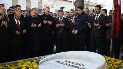 Sivas'ı yeniden kazanan BBP, 1 Nisan sabahı Muhsin Yazıcıoğlu'nun kabrini ziyaret etti