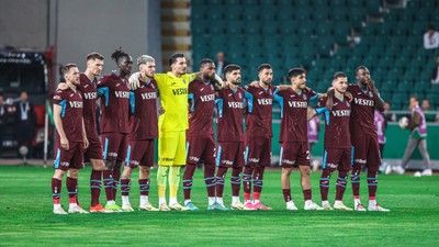 Trabzonsporlu oyunculardan Konyaspor maçı öncesi protesto