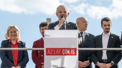 CHP'li Mamak Belediye Başkanı Veli Gündüz Şahin'in mazbata töreninde ezan rahatsızlığı