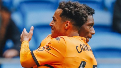 Hull City, Cardiff City'i üç golle geçti