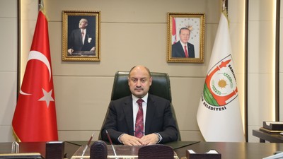 Mehmet Kasım Gülpınar Kimdir?