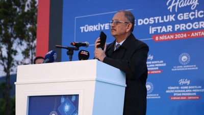 Hatay'da iftar yapan vatandaşlara telefondan seslenen Cumhurbaşkanı Erdoğan, YSK'nın Hatay kararını değerlendirdi