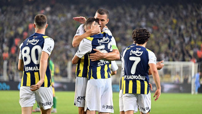 Temsilcimiz Fenerbahçe yarı final yolunda! İşte Olympiakos maçının ilk 11'leri...
