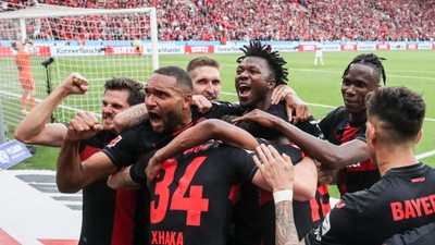 Werder Bremen'i yenen Leverkusen, Bundesliga'da şampiyonluğunu ilan etti