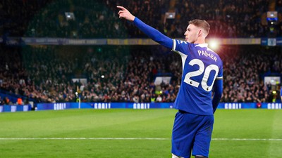 Palmer 16 dakikada "hat-trick" yaptı Chelsea kazandı