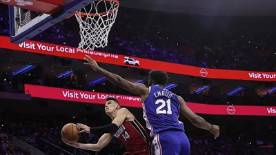 Philadelphia 76ers Miami Heat'i yenerek play-off'a yükseldi