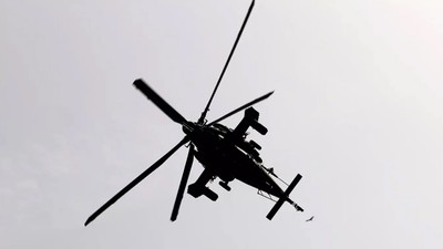 Japon Donanmasına ait 2 helikopter okyanusa düştü