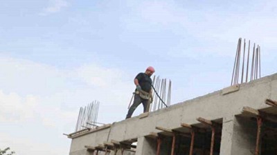 Hatay'da günlük 1.500TL'ye çalışacak inşaat işçisi bulamıyorlar