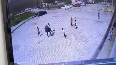 Dron operatörü, 23 Nisan kutlamalarında küçük çocuğu tekmeledi