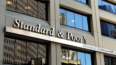 S&P Türkiye'nin kredi notunu yükseltti