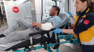 Samsun'da bir şahıs, eşiyle tartıştıktan sonra kendisini bıçakladı