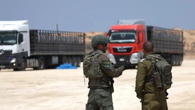 Yahudi yerleşimciler, Ürdün sınırında insani yardım konvoyuna saldırdı