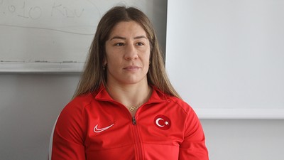 Yasemin Adar koleksiyonundaki eksik altının peşinde