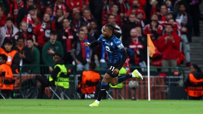 Lookman hat-trick yaptı o isimleri hatırlattı