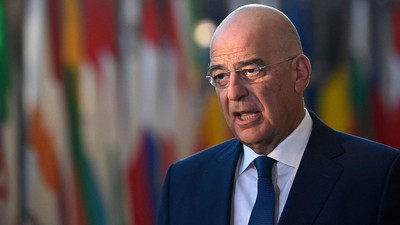 Yunanistan Savunma Bakanı Dendias: Türkiye tersanecilikte çok ilerledi