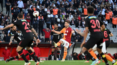 Galatasaray'da Dries Mertens, asist kralı oldu