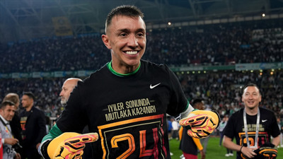 Süper Lig'de en fazla şampiyonluk yaşayan kaleci Muslera oldu