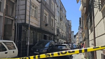 Bayrampaşa'da çevik kuvvet polisi evinde ölü bulundu