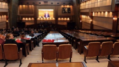 CHP'den AK Parti'ye koltuk teklifi