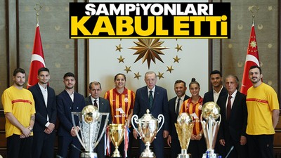 Cumhurbaşkanı Recep Tayyip Erdoğan Galatasaray'ı kabul etti