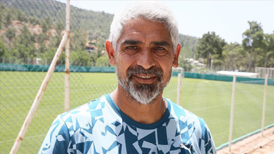İsmet Taşdemir Süper Lig'e çıkmanın gururunu yaşıyor