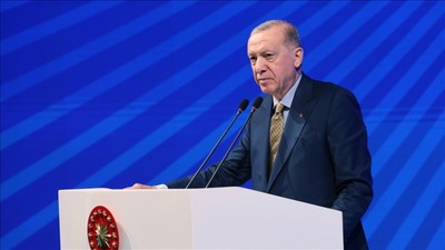 Son Dakika: Cumhurbaşkanı Erdoğan'dan ihracatçılara müjde: Döviz zorunluluğu yüzde 30'a indirildi