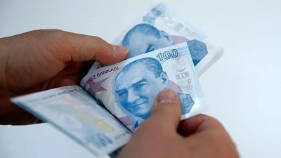 Kamu işçileri ve emeklilerin Kurban Bayramı ikramiye ödeme takvimi belli oldu! Yarın başlıyor