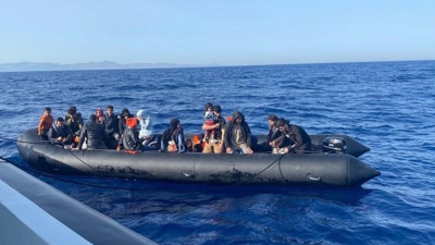 Ayvacık'ta 41 kaçak göçmen kurtarıldı