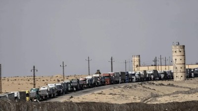 Gazze'ye gidecek 2 binden fazla tır Mısır'da bekliyor