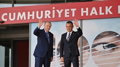 Siyasette ılıman iklim | Cumhurbaşkanı Erdoğan'dan 18 yıl sonra CHP'ye iade-i ziyaret!
