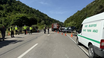 Son Dakika: Sinop'ta otomobille sağlık personelinin bulunduğu araç çarpıştı, 4 kişi öldü, 2 kişi yaralandı