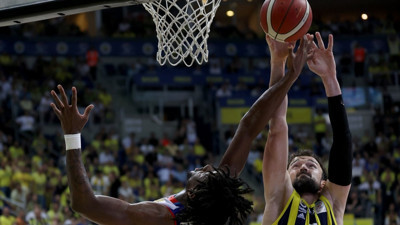 Anadolu Efes'i mağlup eden Fenerbahçe, basketbolda şampiyon oldu