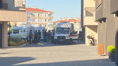 Eskişehir'de eşini ve üvey kızını katledip intihar etti