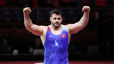Olimpiyatlarda 11 milli güreşçi mindere çıkacak