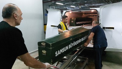 Samsun'da koca vahşeti! Önce karısını bıçakladı, sonra intihar etti
